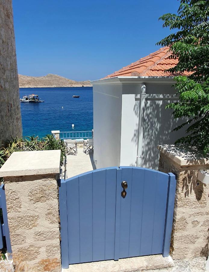 Halki Sea Breeze - A Waterfront Villa Exteriér fotografie